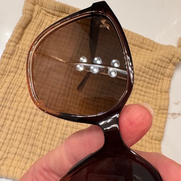 Maui Jim Good Fun Polarized Sunglasses - Rootbeer Fade - Picture 4 of 11